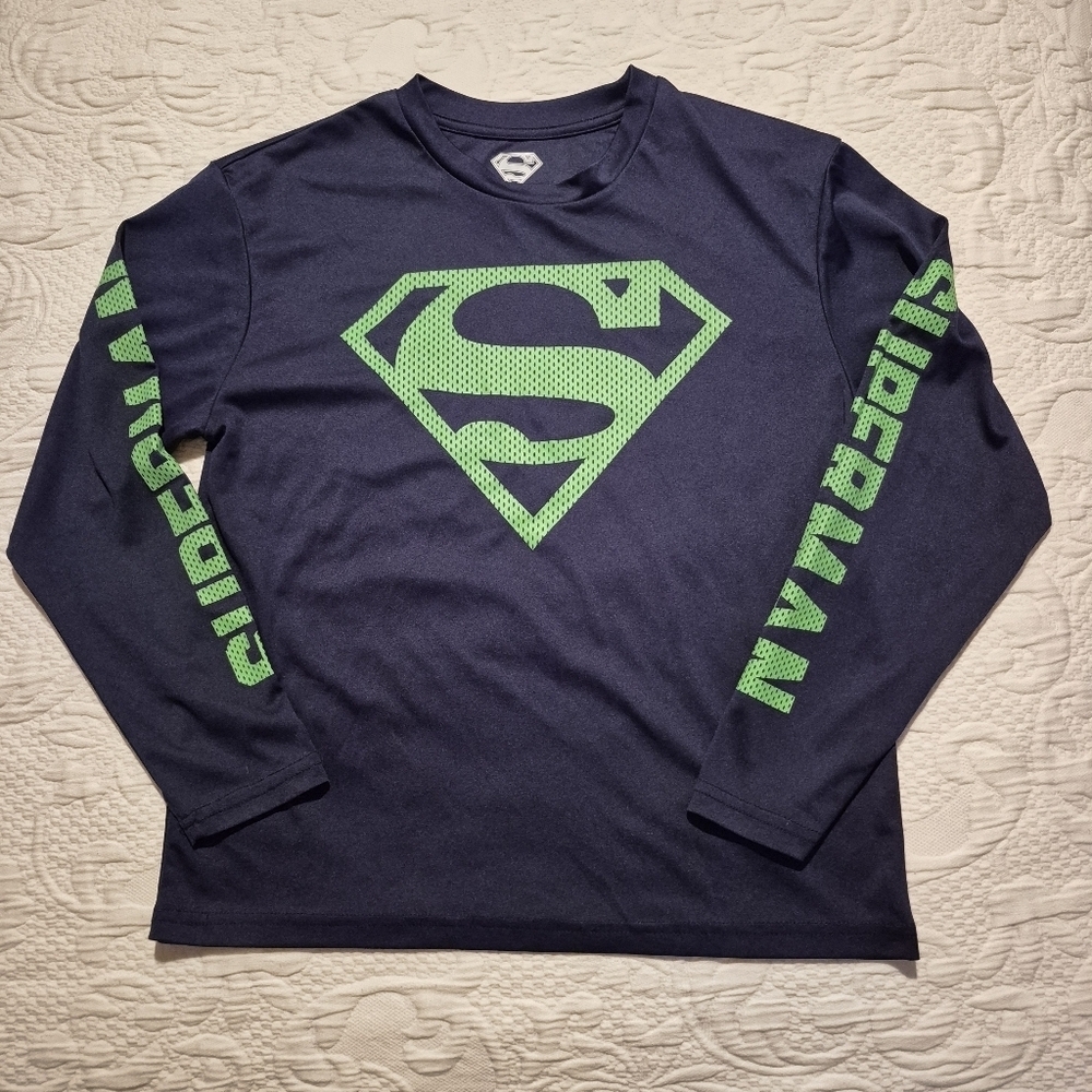 Superman boys size Medium long sleeve navy EUC